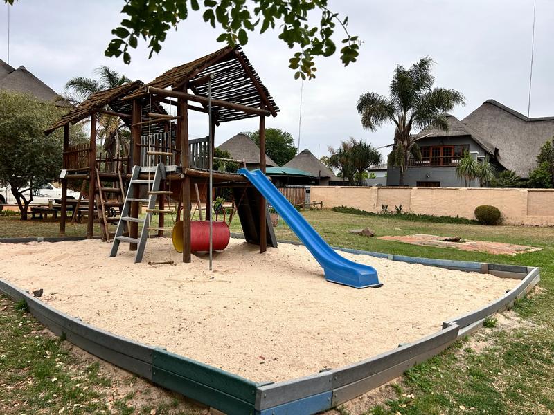 To Let 4 Bedroom Property for Rent in Melodie North West